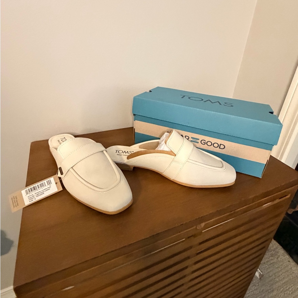 TOMS Cream Leather Backless Loafer Mules